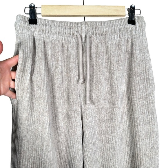 WILFRED FREE Ribbed Organic Cotton High Rise Jogger Lounge Pants in oatmeal - Picture 4 of 9